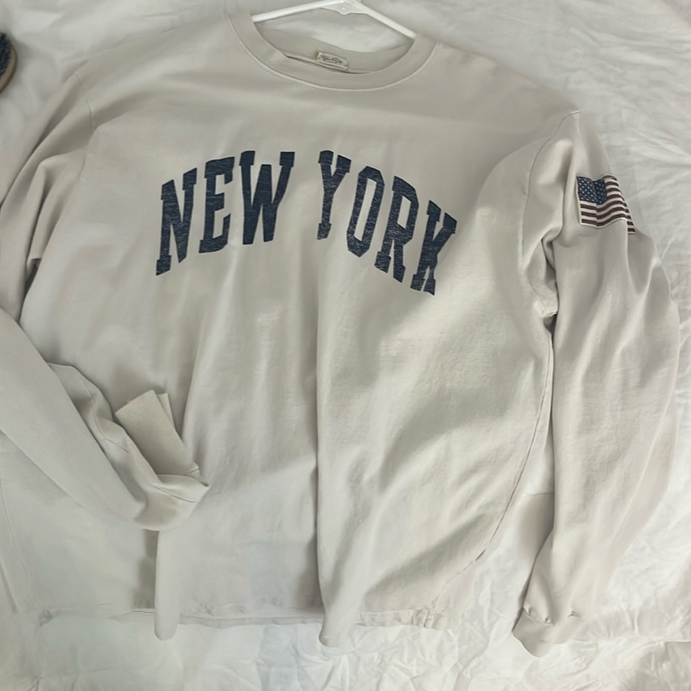 cute Brandy Melville long sleeve one size